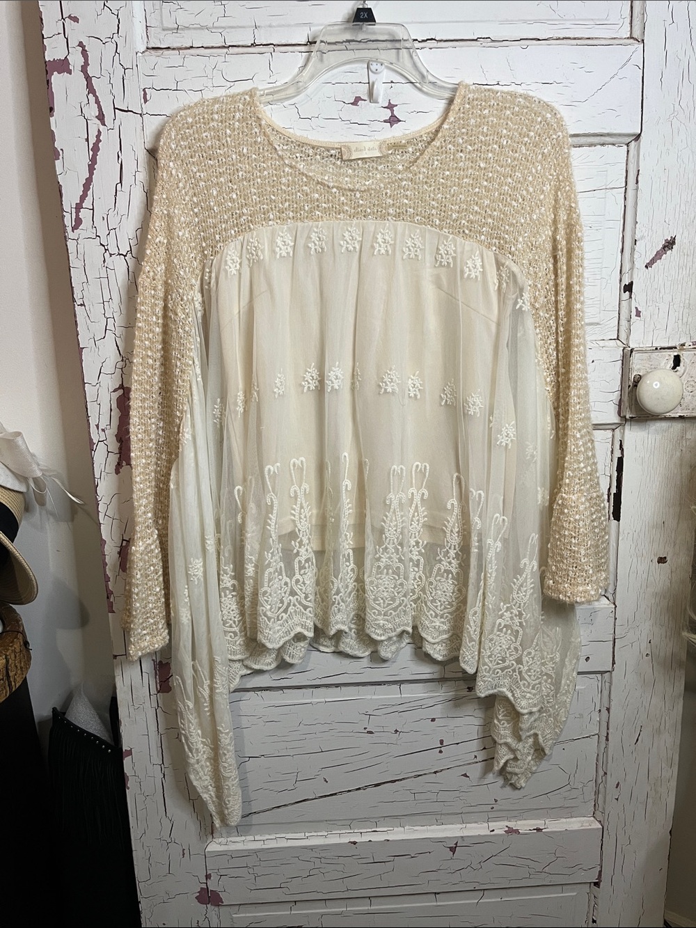 Altar'd State Cream Lace & Knit Tunic Top Sz Small FALL DRESSING AT ITS BEST!